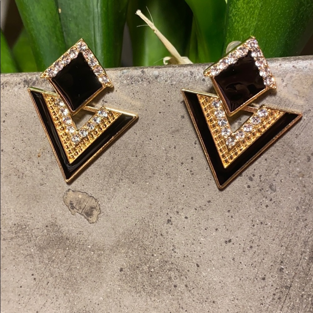 Black gold metal‎ & diamond sparkle Earrings Studs